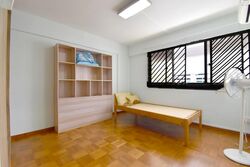 Blk 705 Hougang Avenue 2 (Hougang), HDB Executive #581972521
